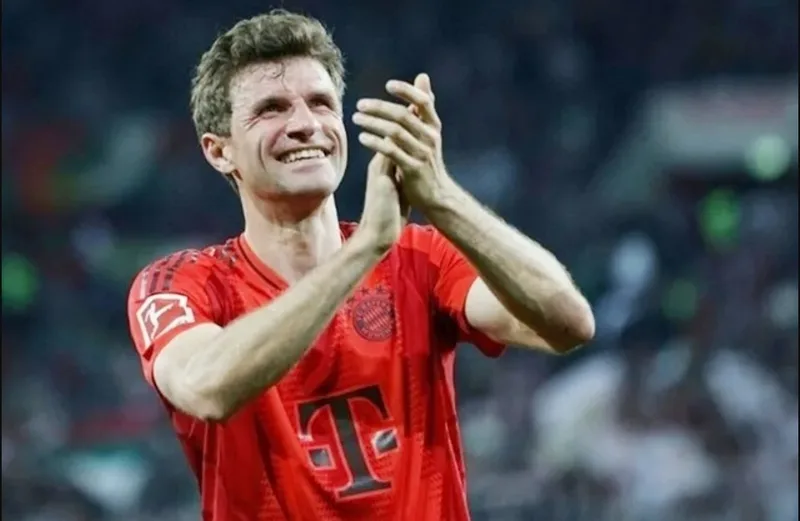 Thomas Müller là cầu thủ người Đức, sinh tại Weilheim in Oberbayern, bang Bavaria.