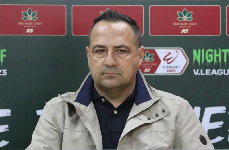 HLV Paulo Foiani là chiến lược gia Brazil có nhiều dấu ấn trong hành trình làm việc tại bóng đá Việt Nam.