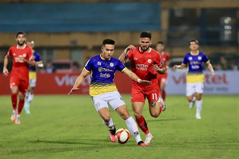 Các trận derby tại Hàng Đẫy luôn mang màu sắc cạnh tranh cao, thu hút sự chú ý lớn của người hâm mộ.