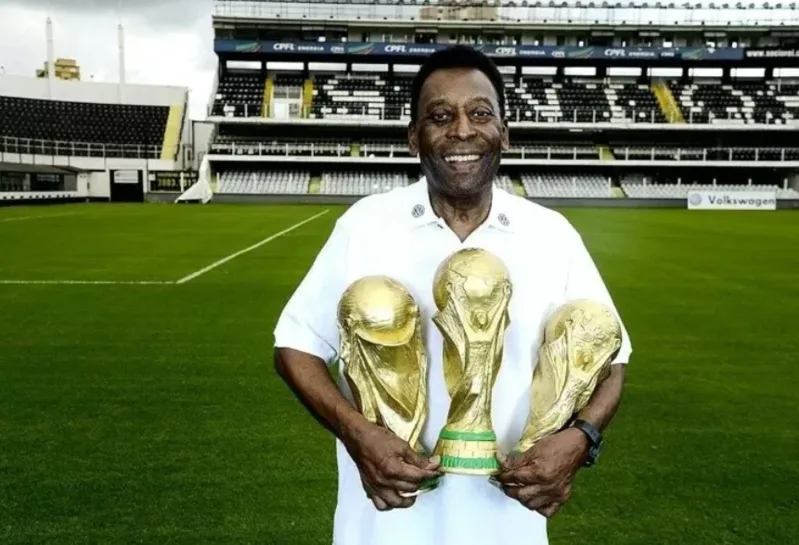 Pelé là biểu tượng độc nhất với ba chức vô địch World Cup cùng Brazil