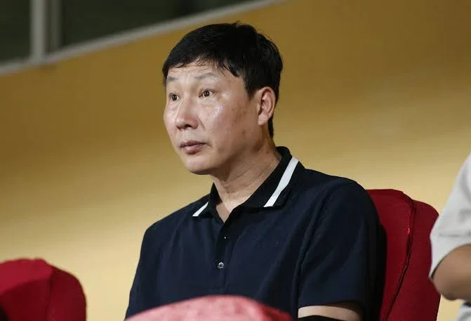 HLV Kim Sang Sik là ai