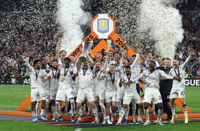Aston Villa tạo bất ngờ khi đứng trên nhiều tên tuổi lớn trong bảng xếp hạng sức mạnh hiện tại